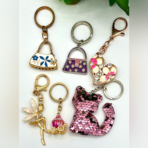 Accessories - 🌺Bundle of Purse/Bag Charms, Key Fobs, (Heart, Purse, Cat, Carriage, Fairy)🌸🌺